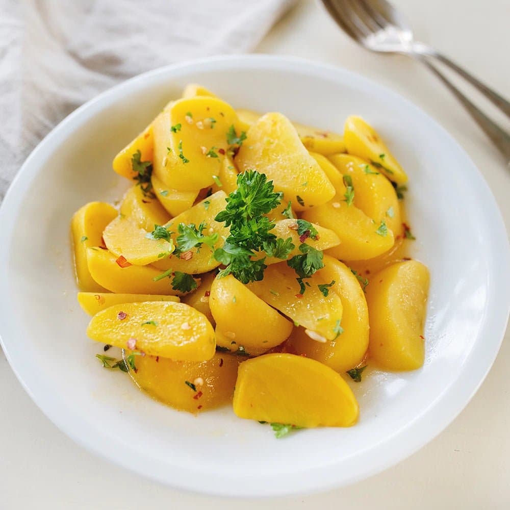 Gulbeta klyftad KRAV fryst 1kg - Mylla Magnihill